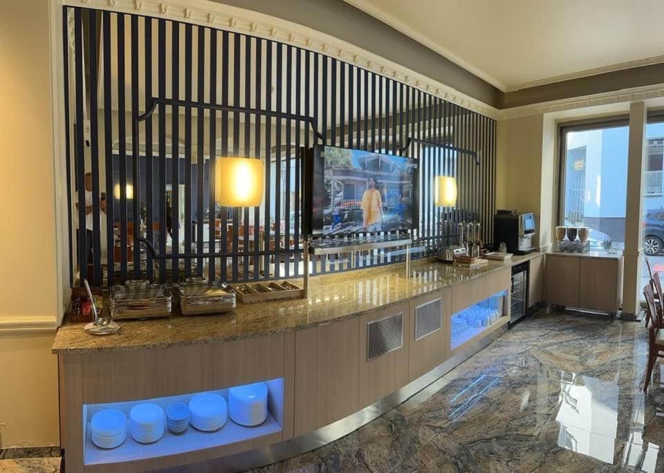 Hotel Royal Γκλίβιτσε Εξωτερικό φωτογραφία